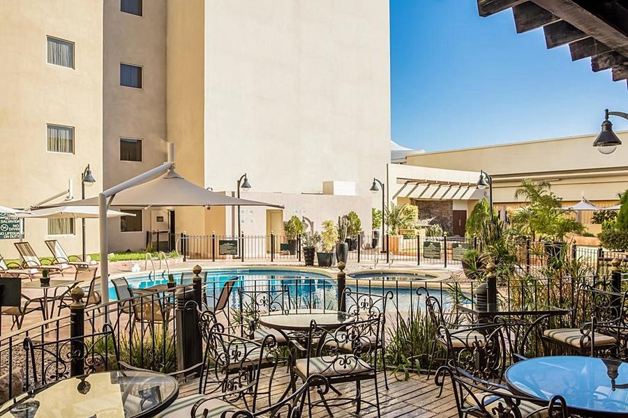 Wyndham Garden Torreon Tecnologico Hotel Exterior foto