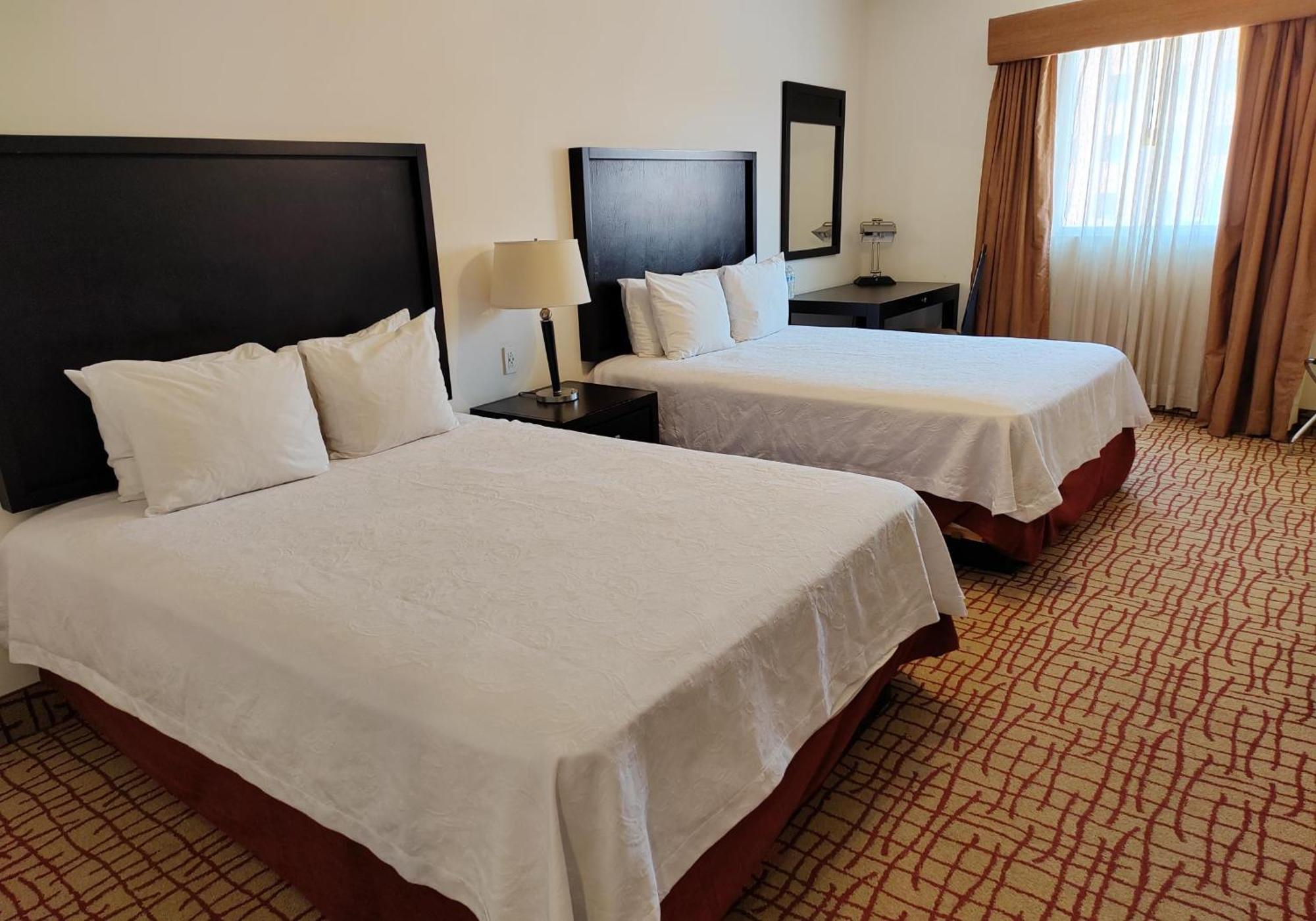 Wyndham Garden Torreon Tecnologico Hotel Exterior foto