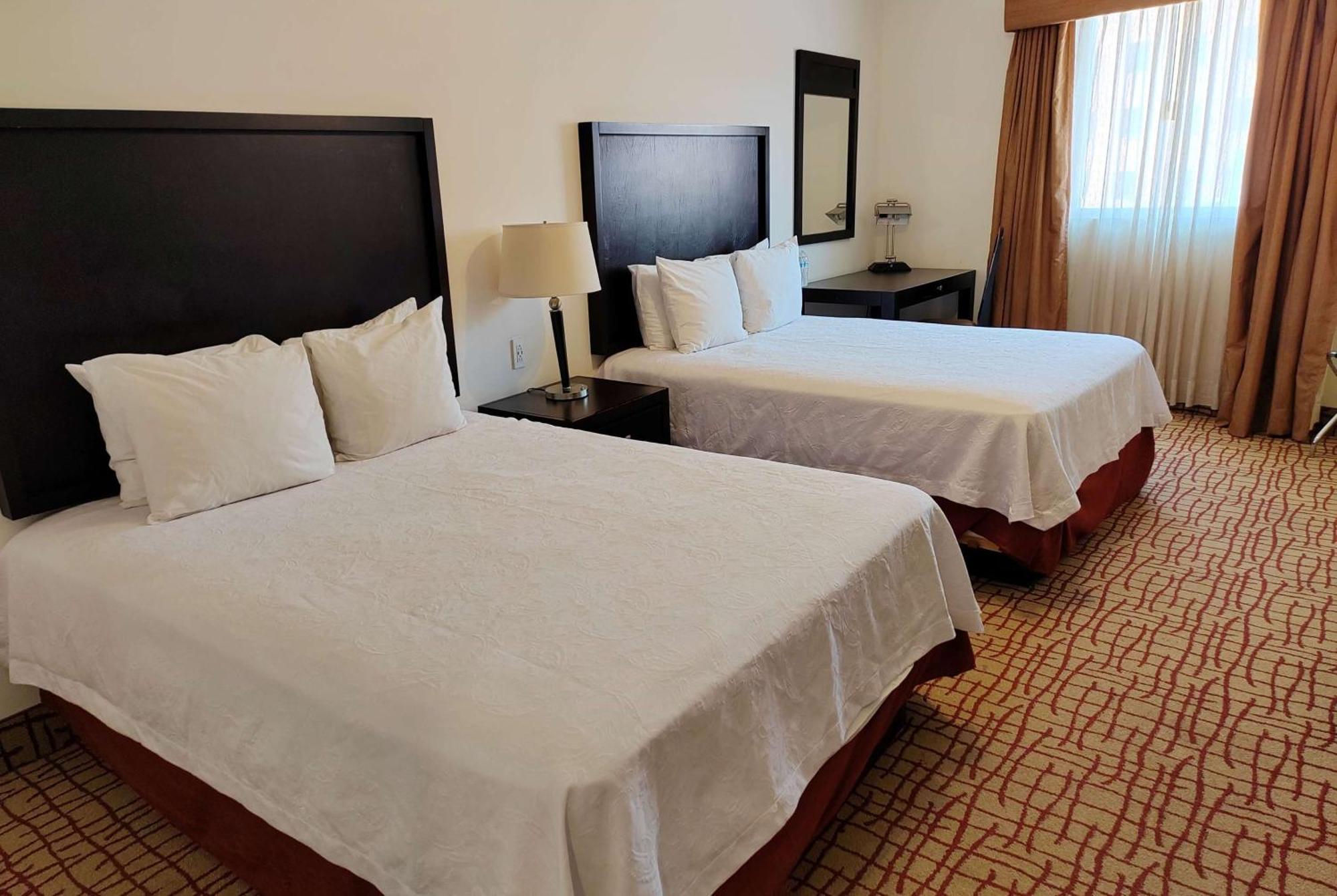 Wyndham Garden Torreon Tecnologico Hotel Exterior foto