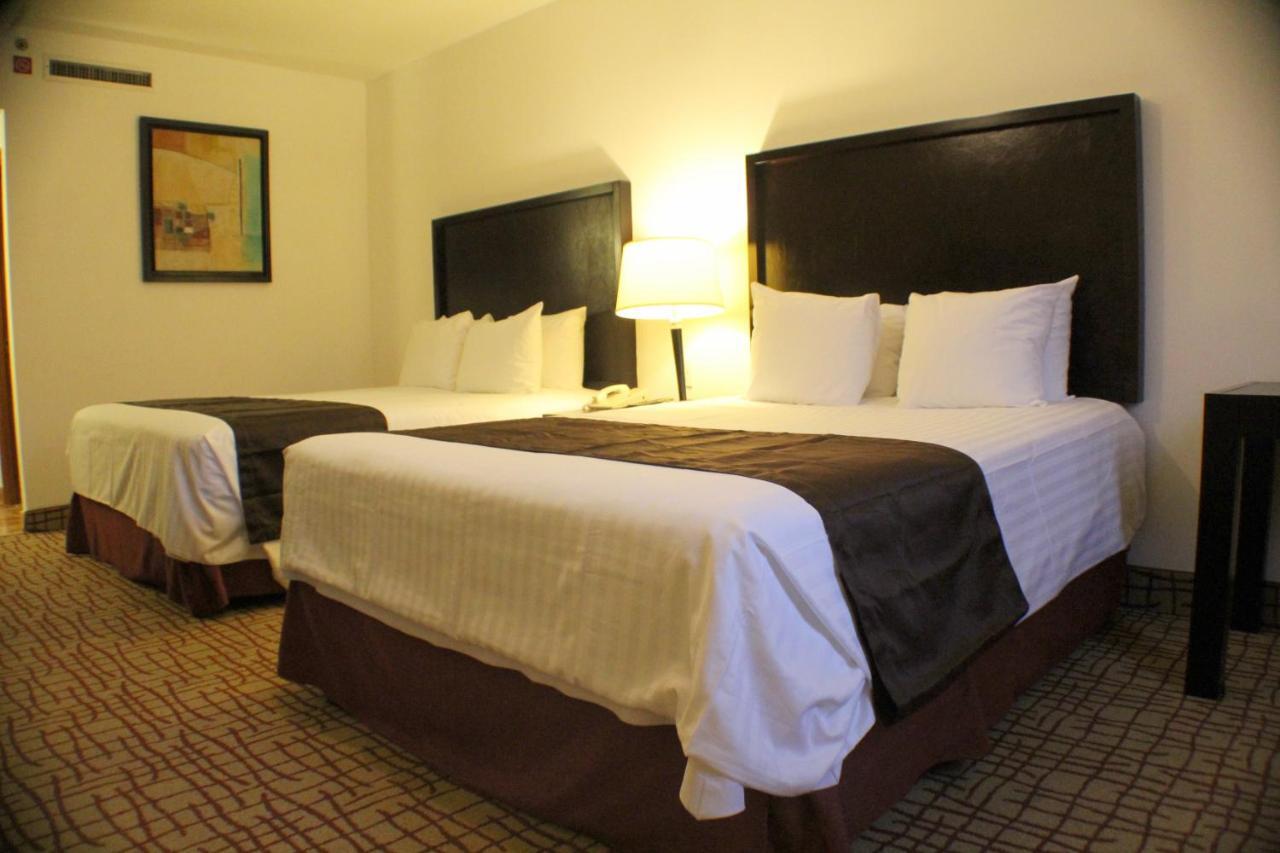 Wyndham Garden Torreon Tecnologico Hotel Exterior foto