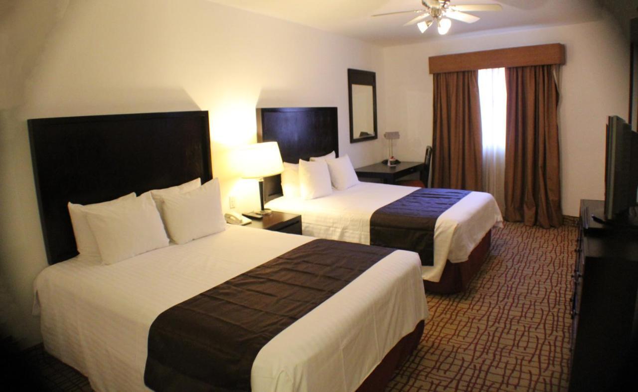 Wyndham Garden Torreon Tecnologico Hotel Exterior foto
